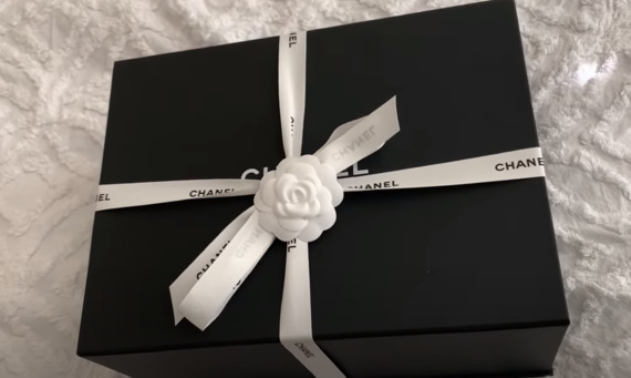 Сумка Chanel 19: как отличить оригинал от подделки