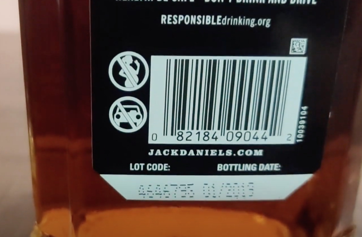 Как отличить поддельный виски JackDaniel’s