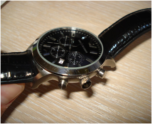 Как отличить настоящие наручные часы Emporio Armani